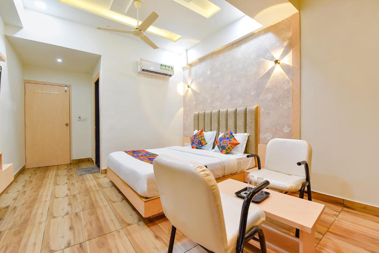 Fabhotel Symphony Grand Ahmadábád Exteriér fotografie
