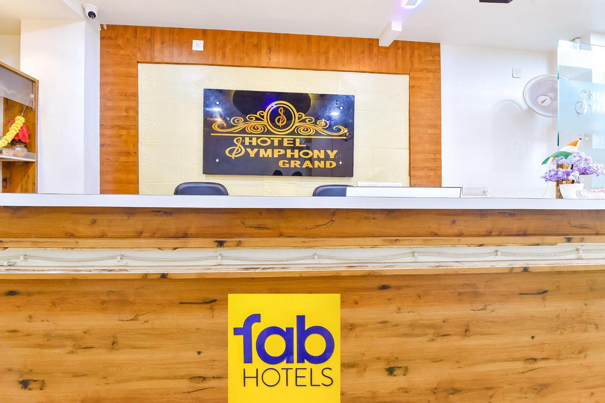 Fabhotel Symphony Grand Ahmadábád Exteriér fotografie