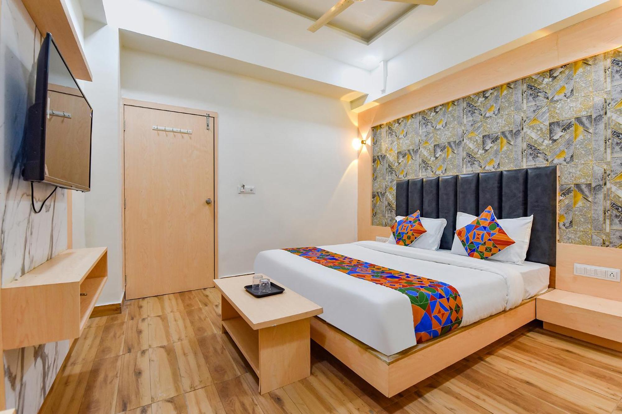 Fabhotel Symphony Grand Ahmadábád Exteriér fotografie