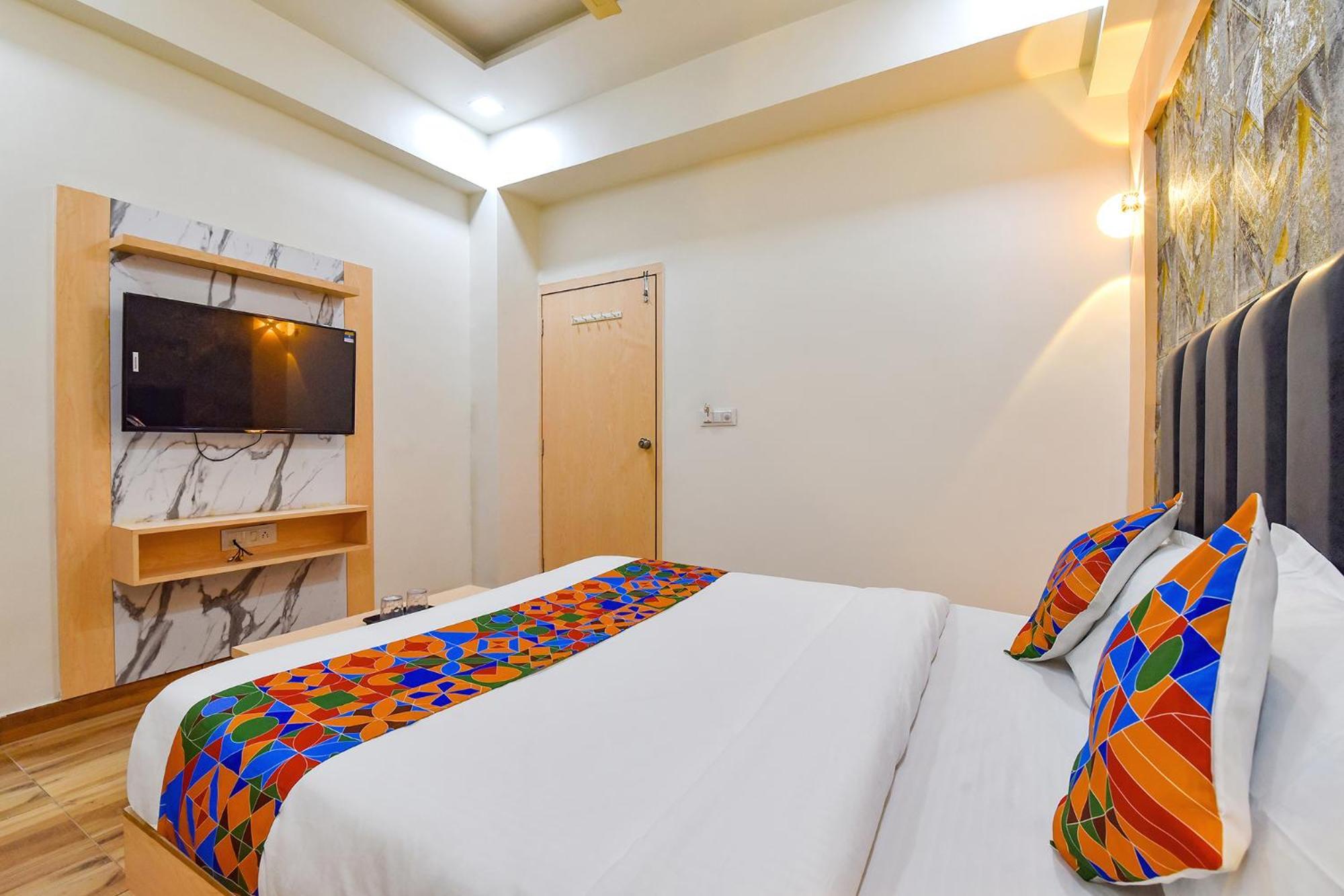 Fabhotel Symphony Grand Ahmadábád Exteriér fotografie